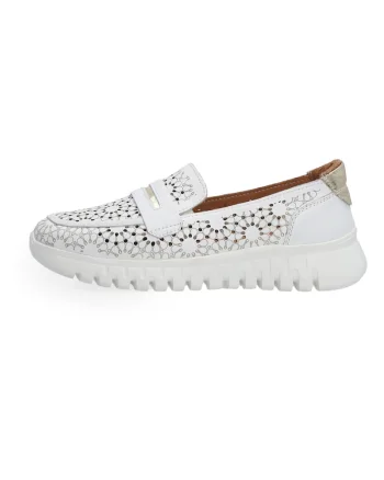 Pantofi loafer din piele cu model perforat
