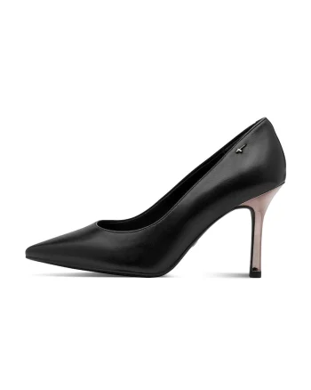 Pantofi stiletto de piele, Negru