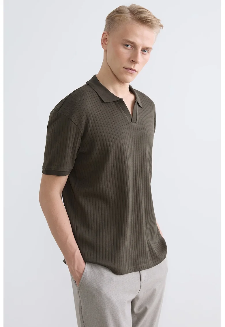 Tricou polo cu decolteu in V, Verde masliniu