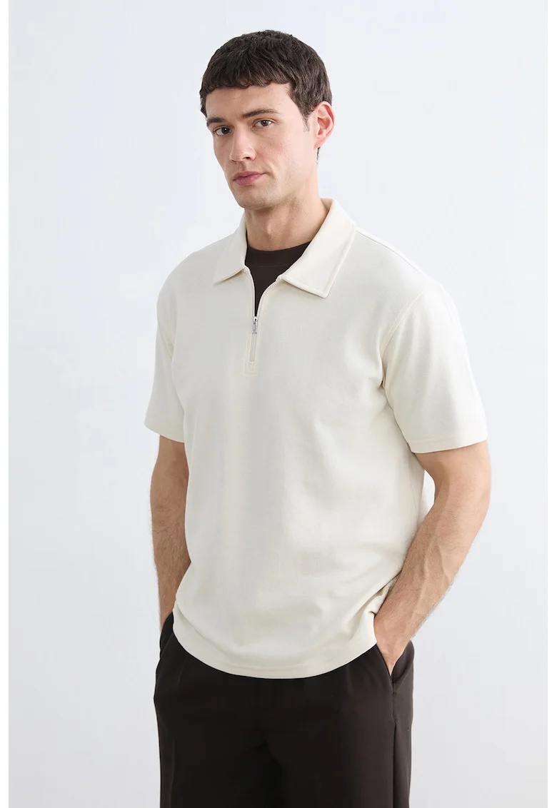 Tricou polo cu model uni si fenta cu fermoar, Maro nisip