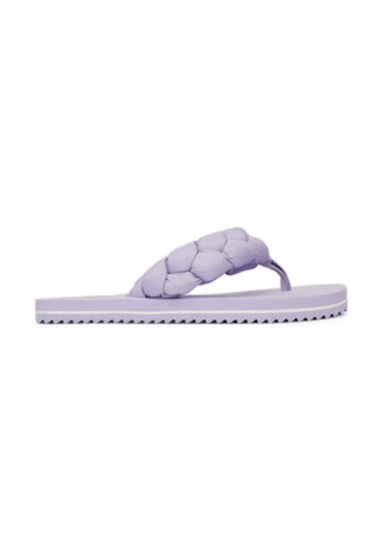 Slapi dama  violet, Violet