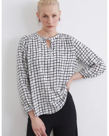 Bluza cu model si snur la baza gatului, Alb/Negru