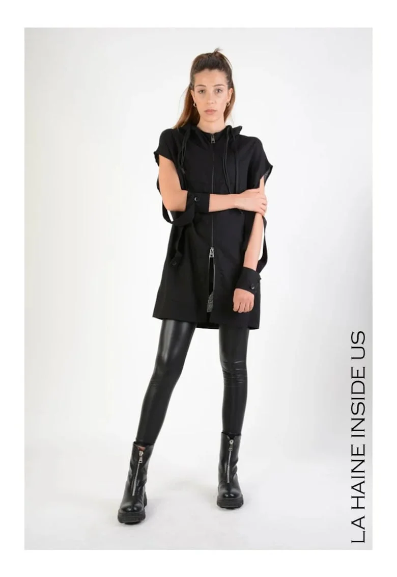 Jacheta unisex cu maneca scurta si fermoar,