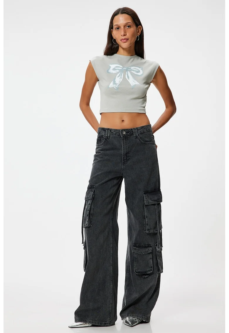 Tricou crop cu imprimeu grafic, Gri deschis