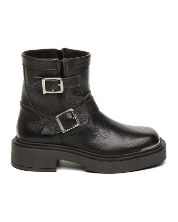Ghete de piele cu toc masiv, Negru