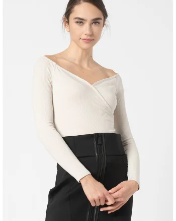 Bluza perecuta cu decolteu pe umeri, Bej deschis