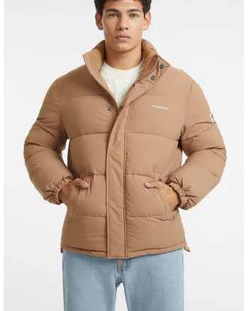 Geaca cu guler inalt, Maro camel