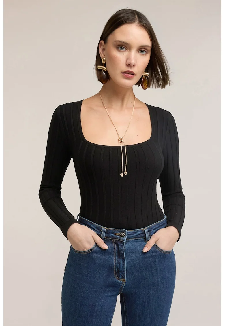Pulover slim fit cu decolteu patrat, Negru