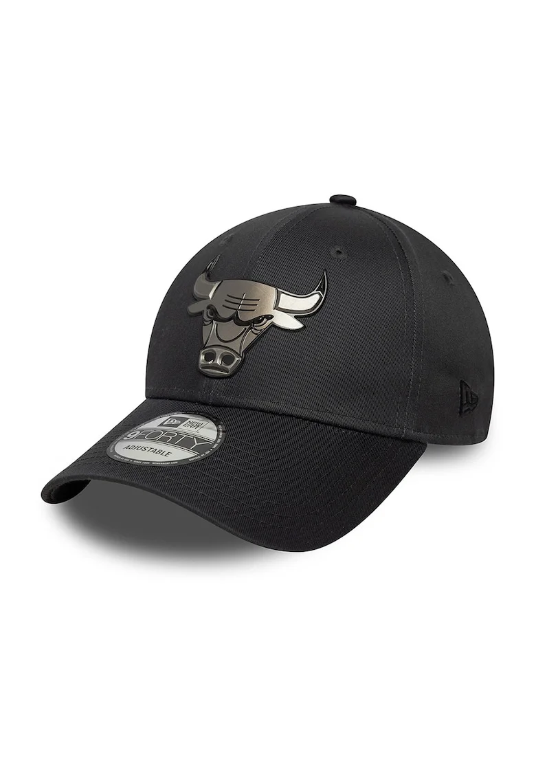 Sapca cu logo metalic 9Forty NBA Chicago Bulls, Negru/Argintiu