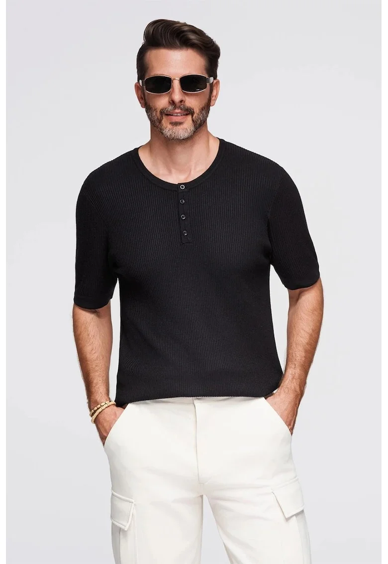 Tricou slim fit cu striatii si decolteu henley, Negru