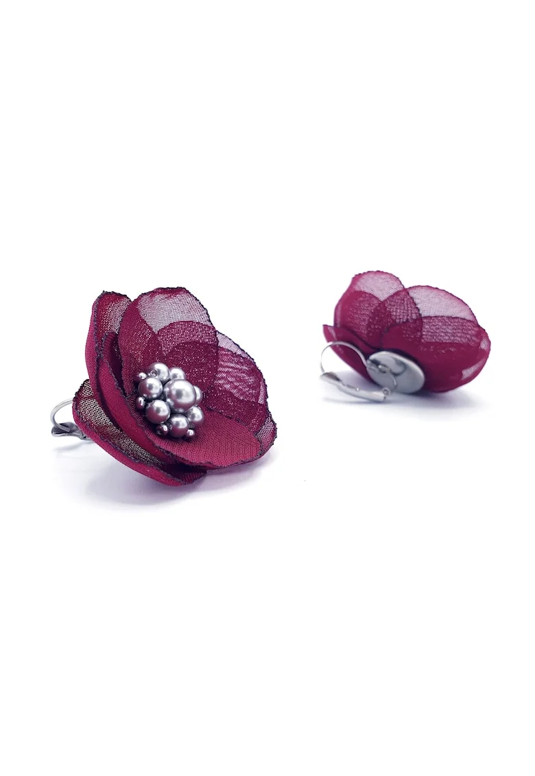 Cercei floare,  Evelyn, voal burgundy, mijloc perle argintii, tortite inox