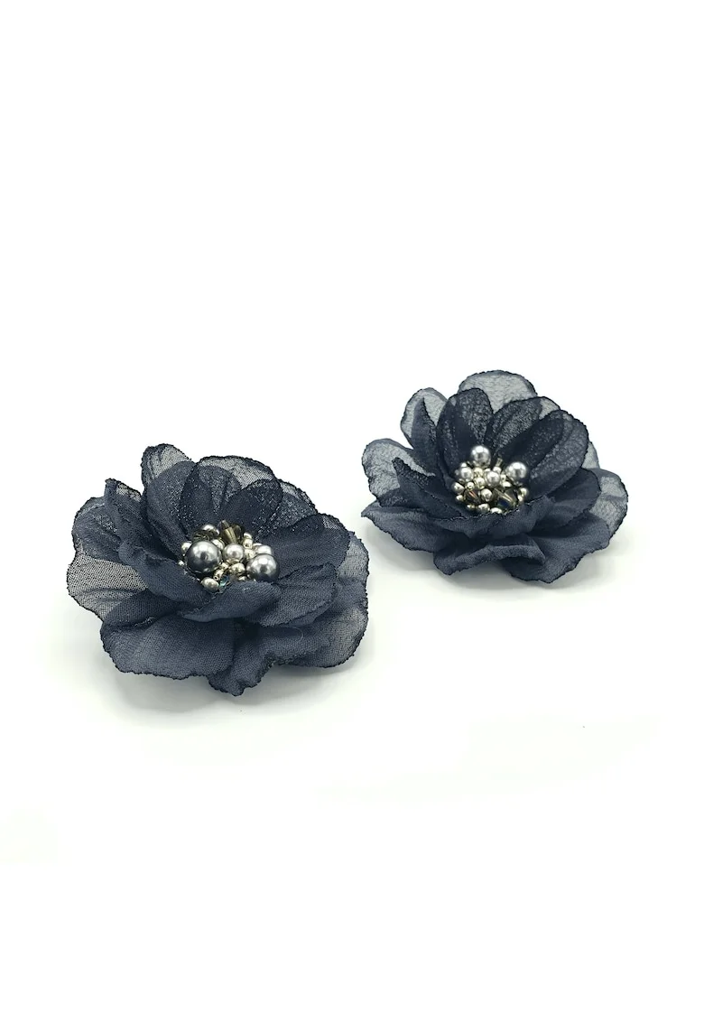 Cercei floare cu clips,  Gianna, voal gri inchis, mijloc perle si cristale argintii
