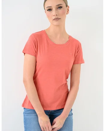 Tricou cu decolteu rotund, Rosu deschis