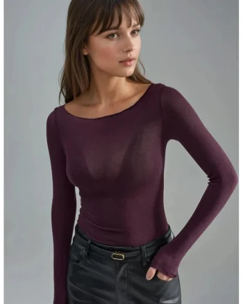 Topuri, Femei, Bluza din casmir cu