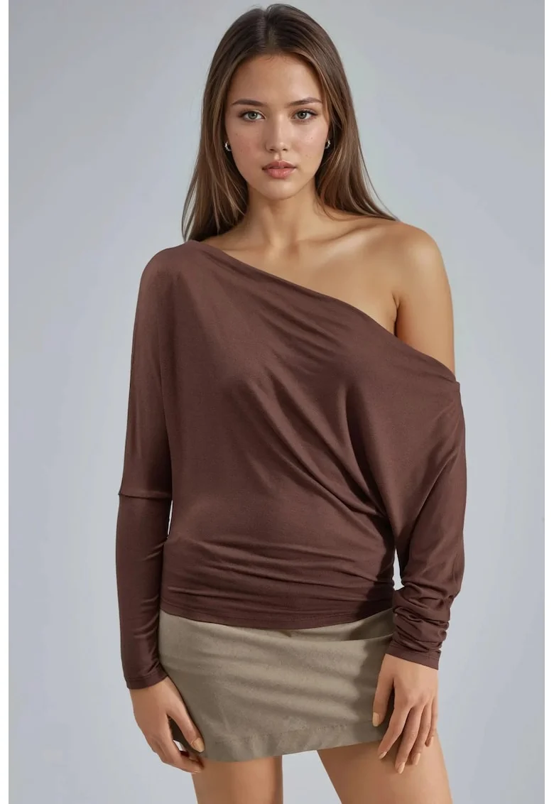 Bluze dama,  bluza cu guler barca si drapaj, maro cafea, jerseu