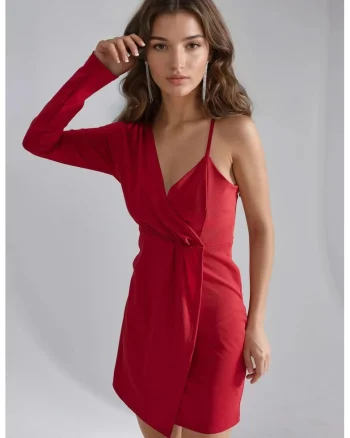 Rochie mini  asimetrica, decolteu in V, rosie, crep