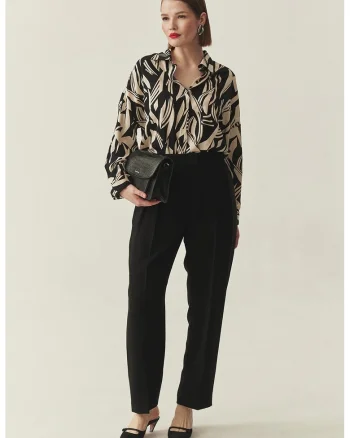 Pantaloni eleganti cu croiala conica, Negru