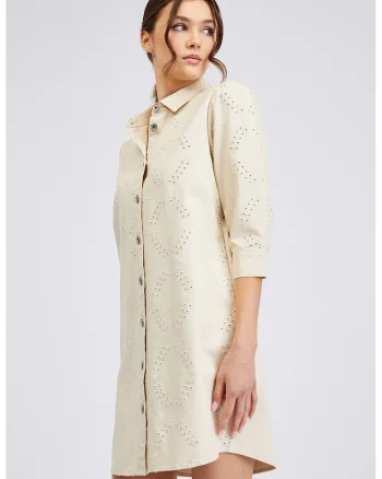 Rochie-camasa dreapta cu design perforat, Bej deschis