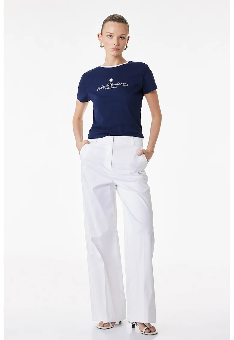 Tricou cu decolteu la baza gatului si imprimeu text, Alb/Albastru ultramarin