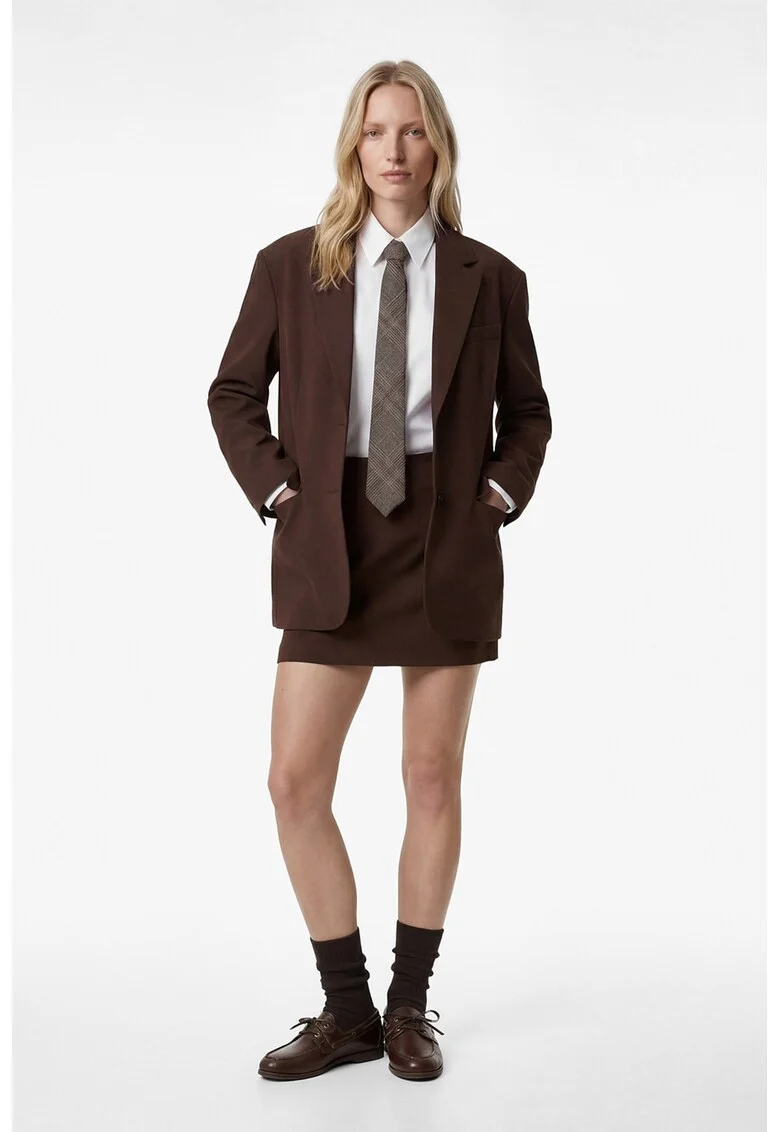 Fusta scurta cu model uni, Maro pamantiu