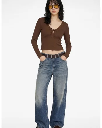 Bluza slim fit cu decolteu adanc in V, Maro