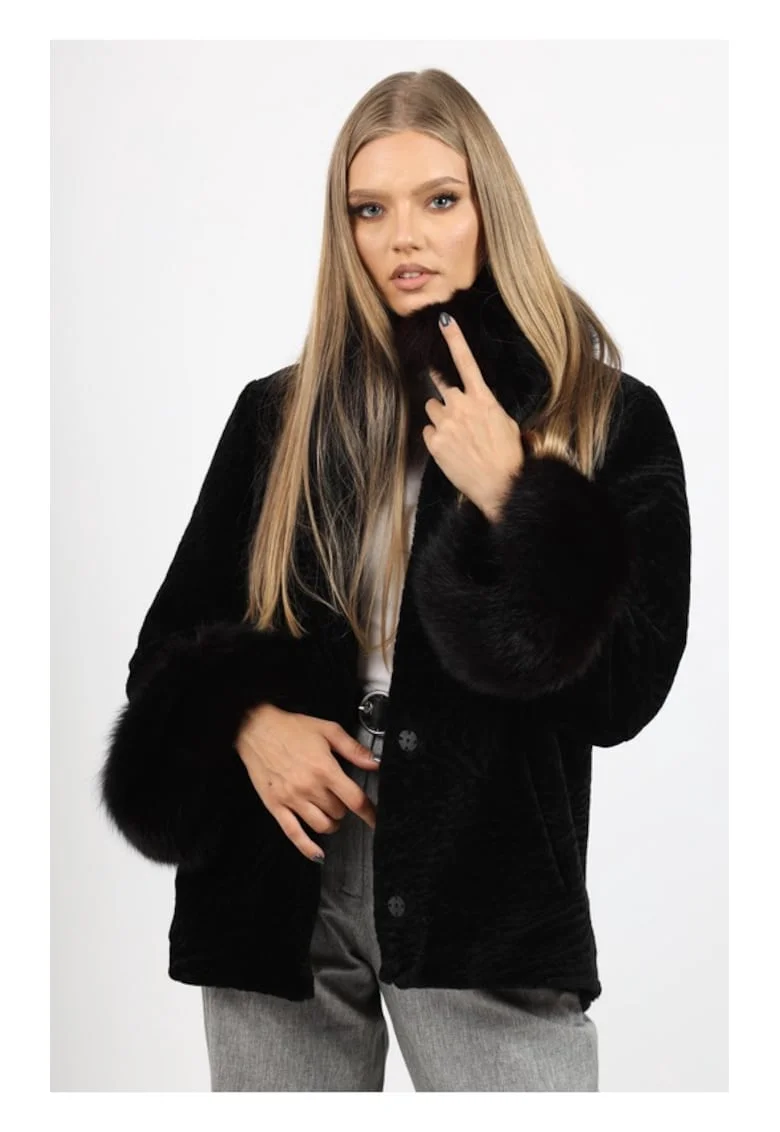 Capa de Dama din Blana de Miel Australian si Guler din Vulpe Argintie, Model Mirela, Negru