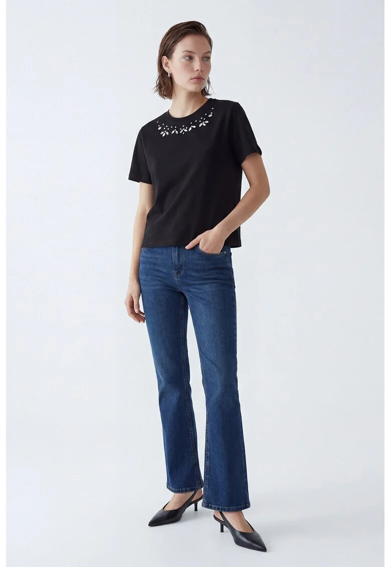 Tricou cu aplicatie din strasuri pe decolteu, Negru/Transparent
