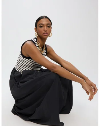Rochie evazata cu buzunare oblice, Negru/Alb murdar