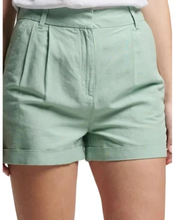 Pantaloni scurti cu talie inalta,