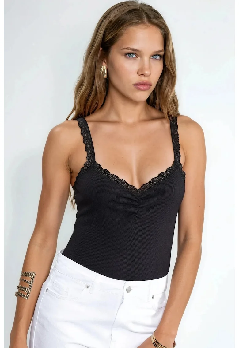 Maiou  elegant, decolteu in V, negru, dantela, 95% poliester, 5% elastan,