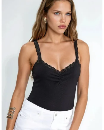 Maiou  elegant, decolteu in V, negru, dantela, 95% poliester, 5% elastan,