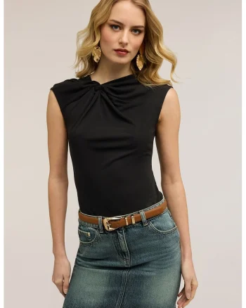 Bluza uni cu decolteu la baza gatului, Negru