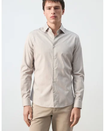 Camasa slim-fit din amestec de lyocell Essentials, Alb/Maro camel