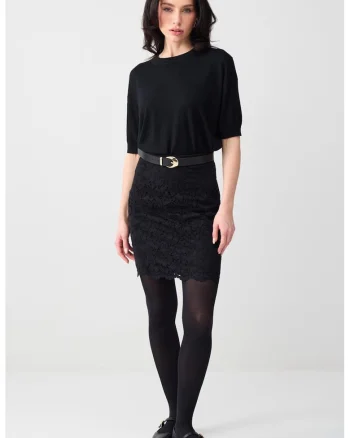 Fusta mini din dantela, Negru