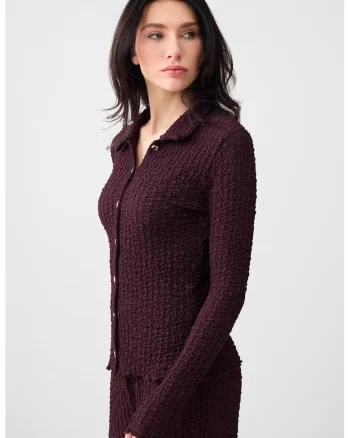 Camasa tricotata cu croiala slim-fit si model texturat, Visiniu