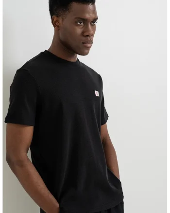 Tricou cu decolteu la baza gatului si logo, Negru