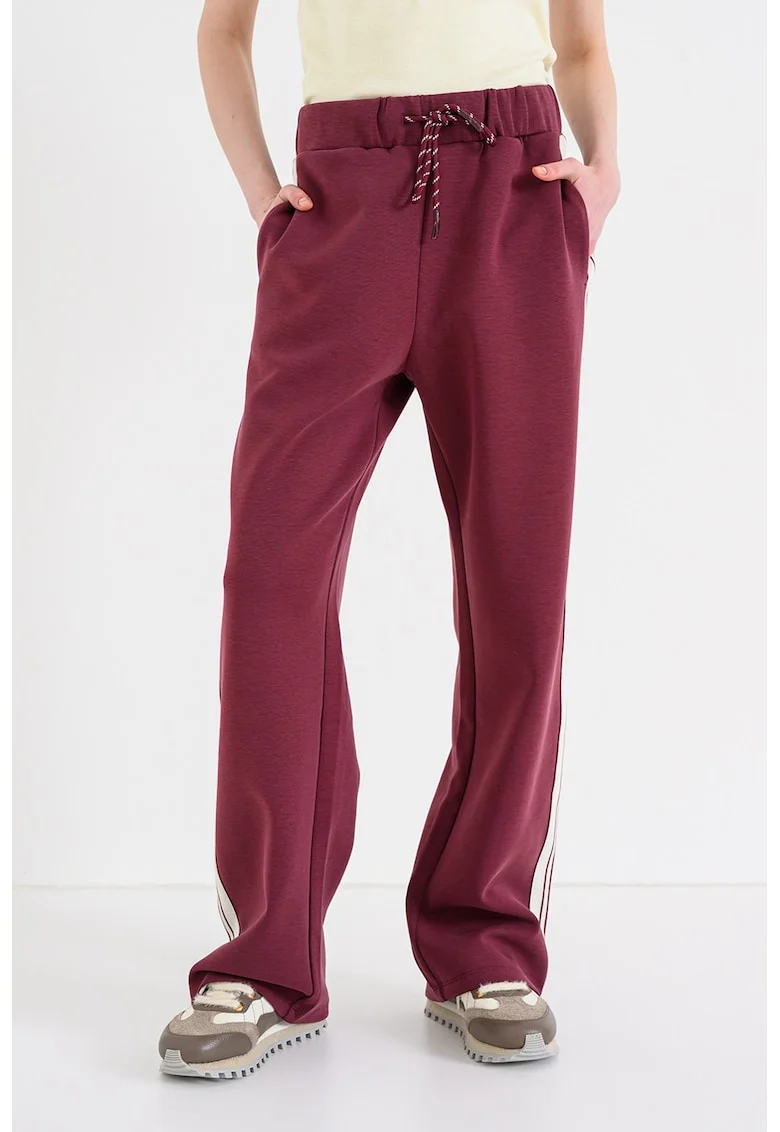 Pantaloni de trening din amestec de modal cu croiala relaxed-fit si talie medie, Visiniu/Alb murdar
