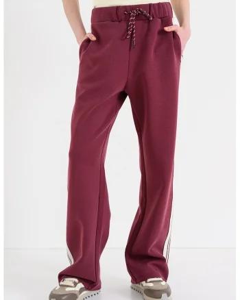Pantaloni de trening din amestec de modal cu croiala relaxed-fit si talie medie, Visiniu/Alb murdar