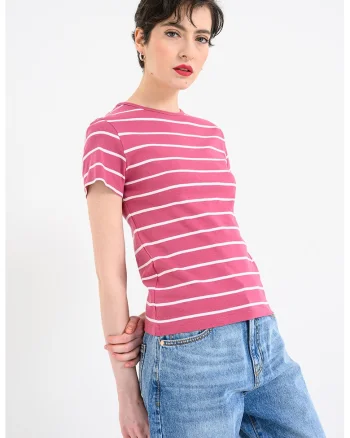 Tricou cu decolteu la baza gatului si dungi, Roz