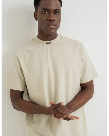 Tricou regular fit cu decolteu la baza gatului, Bej deschis