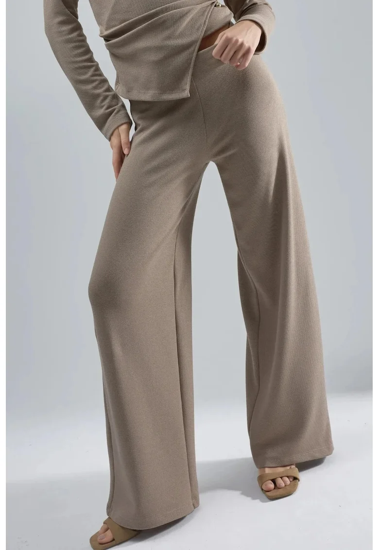 Pantaloni dama  croi drept, maro, textil