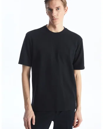 Tricou uni cu decolteu la baza gatului, Negru