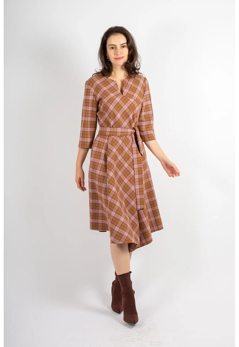 Rochie din amestec de lana cu model in carouri si terminatie asimetrica Margot, Maro/Roz pastel