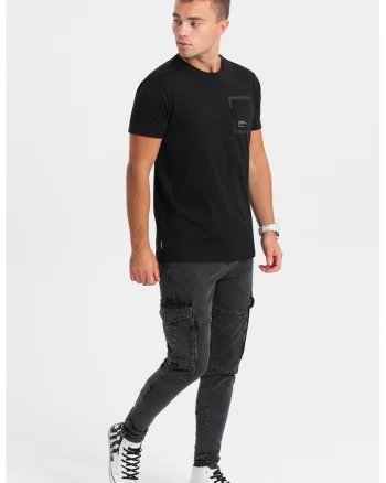Tricou cu buzunar pe piept, Negru