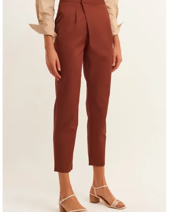Pantaloni crop din amestec de lyocell cu talie inalta, Maro scortisoara
