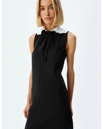 Rochie mini uni cu guler de dantela, Negru