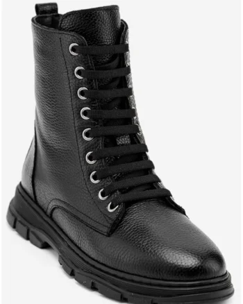 Ghete negre din piele box cu siret