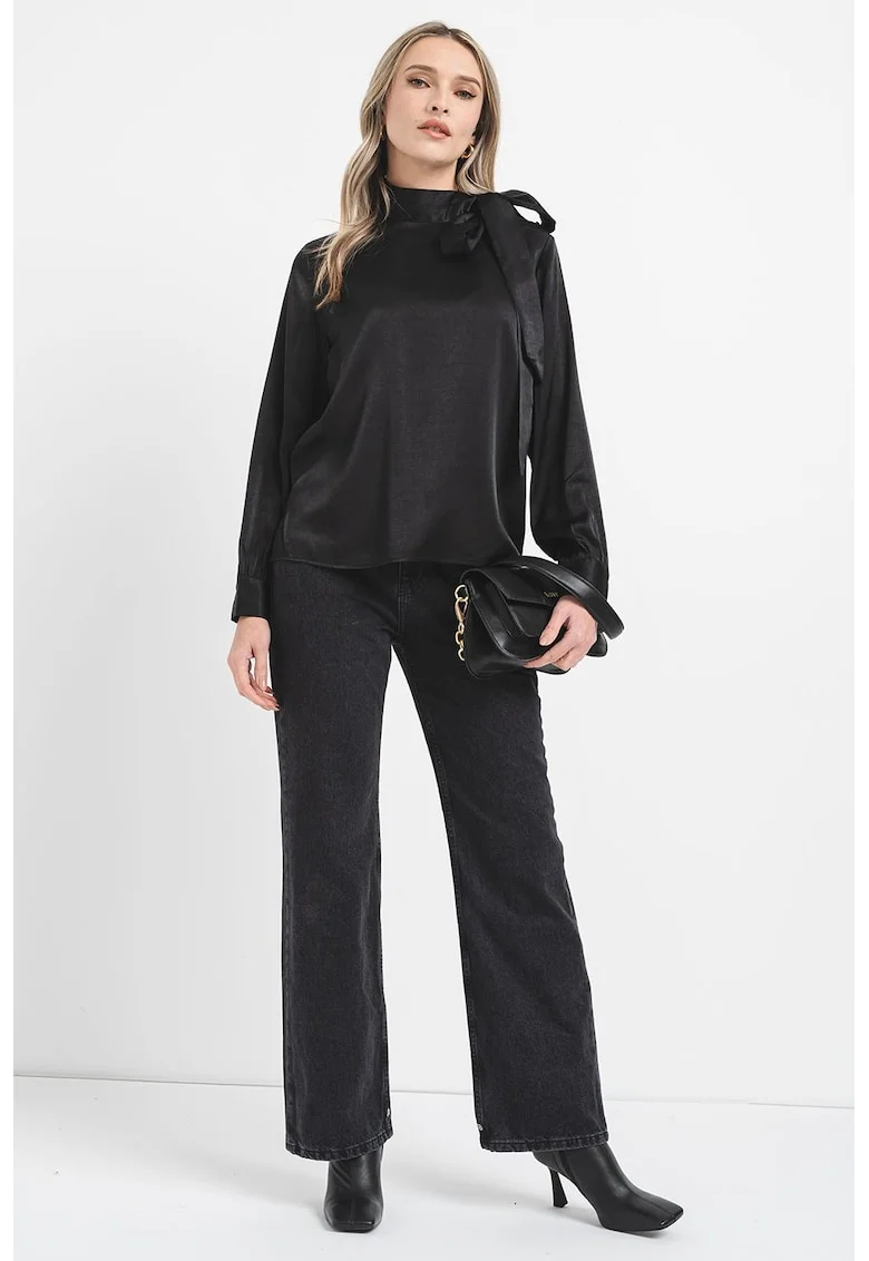 Bluza cu detaliu funda, Negru