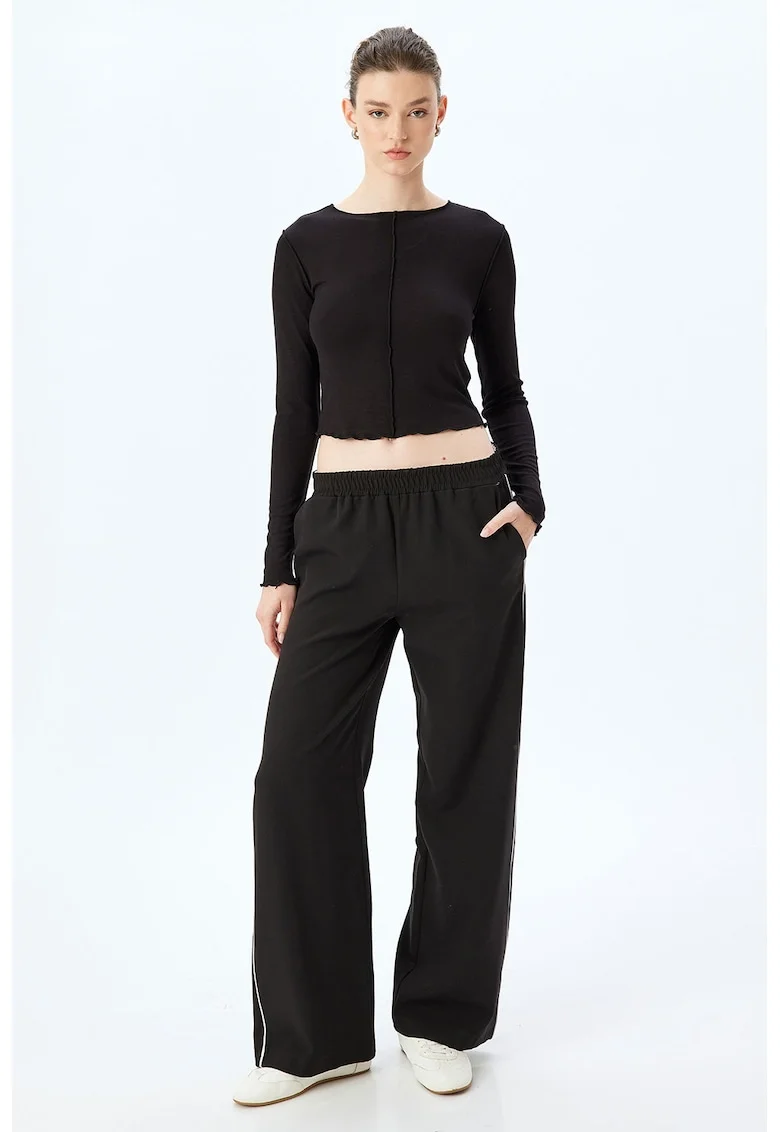 Bluza crop cu decolteu rotund, Negru
