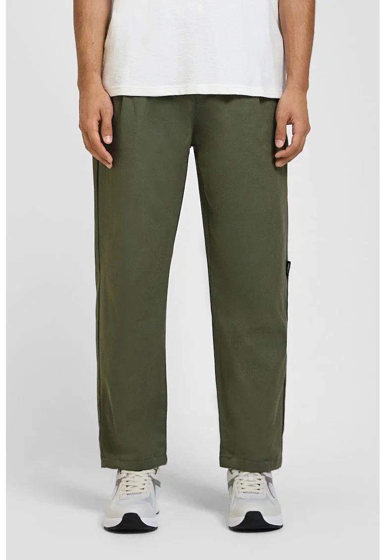 Pantaloni drepti, Verde masliniu